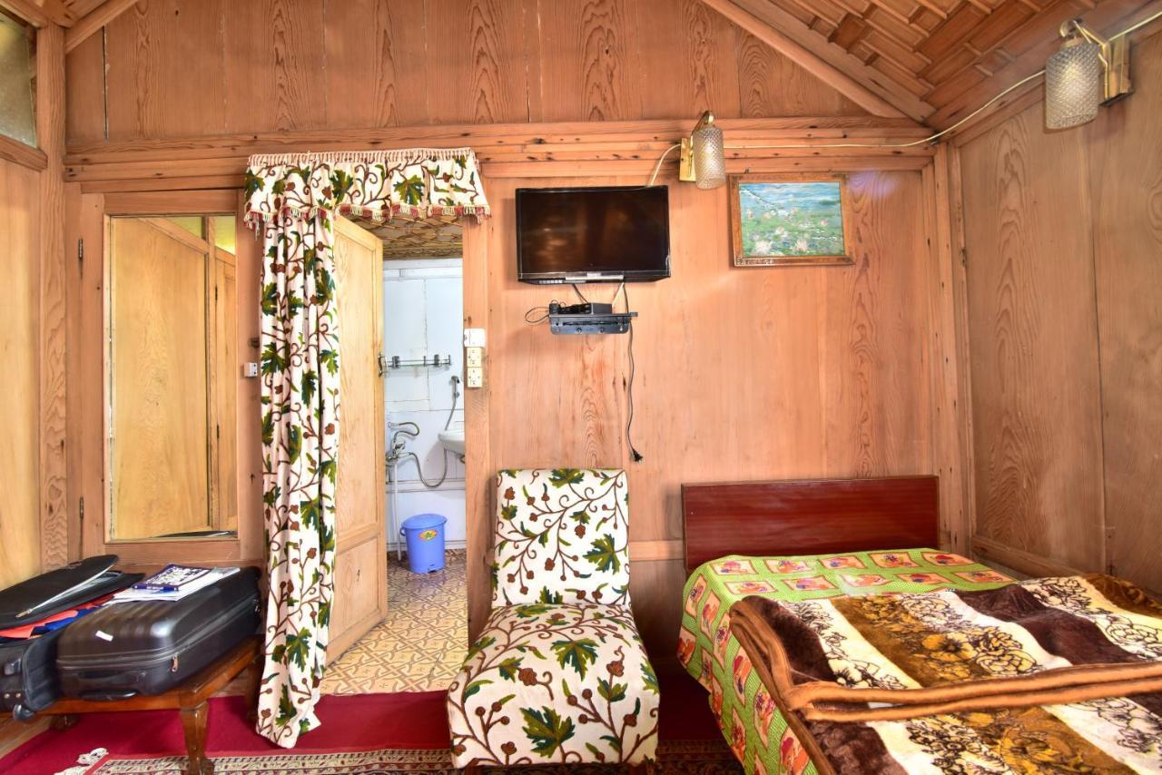 Houseboat Zaindari Palace Srīnagar Extérieur photo