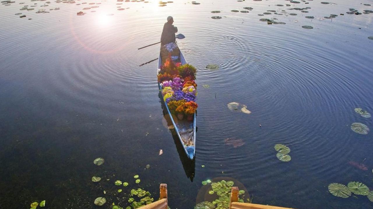 Houseboat Zaindari Palace Srīnagar Extérieur photo
