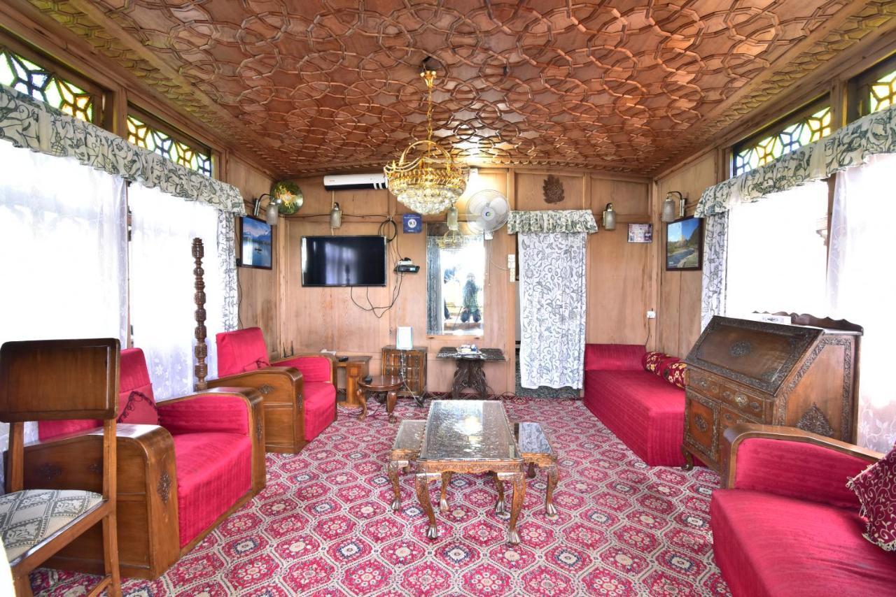 Houseboat Zaindari Palace Srīnagar Extérieur photo